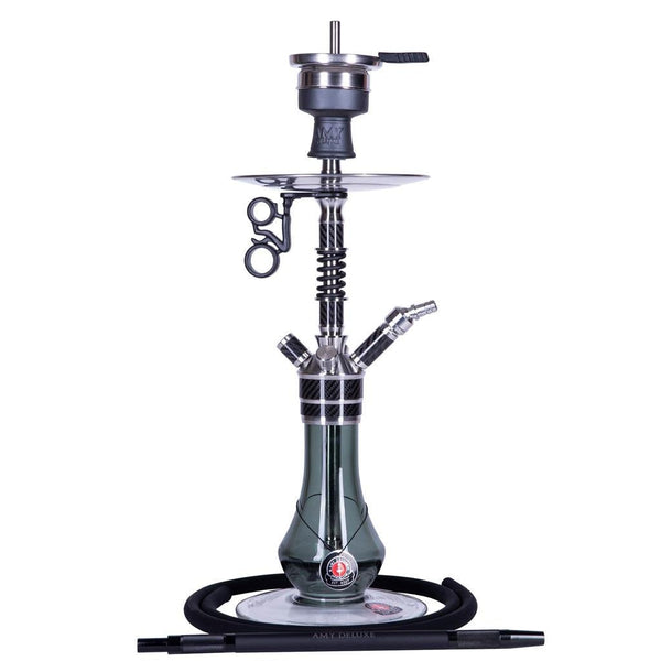 Amy Carbonica Gear Vandpibe - Amy Shop - Stabil og flot vandpibe af rustfri stål med detaljer af carbon